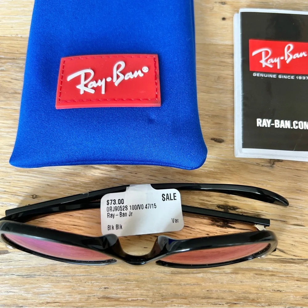 Ray-Ban Black Frame Sunglasses with Pink Lenses Missing Sticker In Picture
